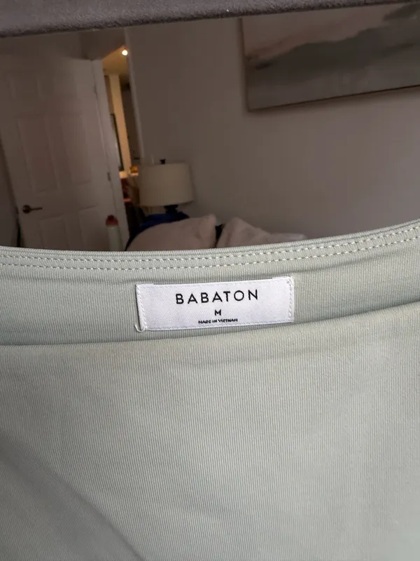 Aritzia Babaton Bodysuit Square Neck - Image 3