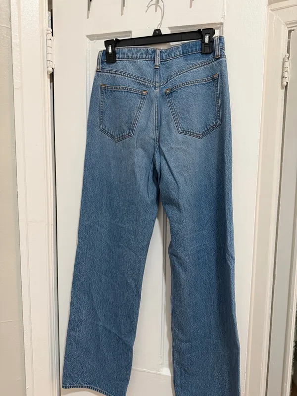 Abercrombie High-Rise Jeans - Image 3