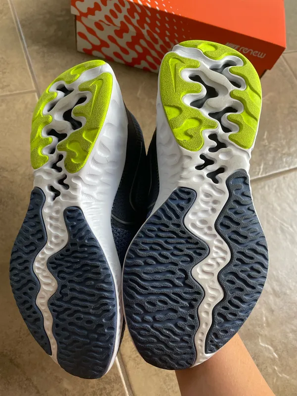 Nike Renew Running Shoes - Image 4