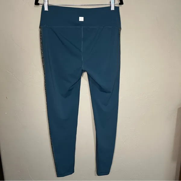 Vuori Racer Blue Gray Side Stripe High Rise Athletic‎ Leggings - Image 5