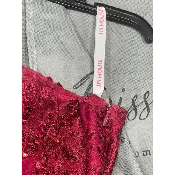 Size 0 pageant/prom/evening/bridesmade dress. Wore 1 time.Comes with garment bag - Image 7