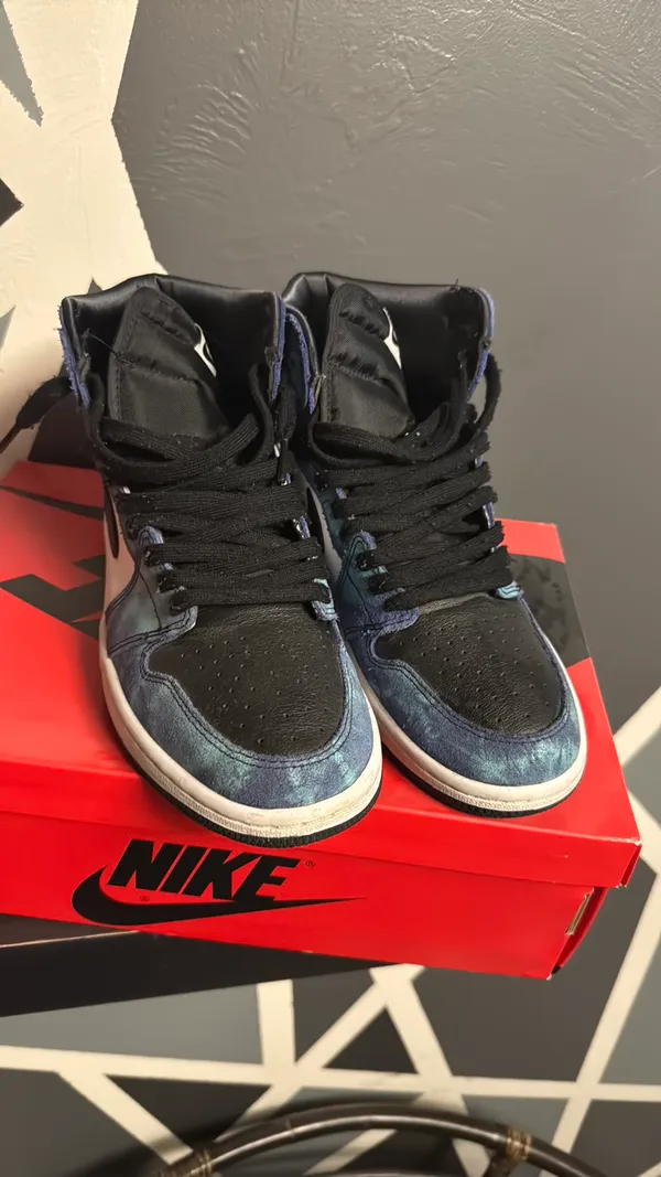 Air Jordan 1 Mid Tie Dye - Image 4
