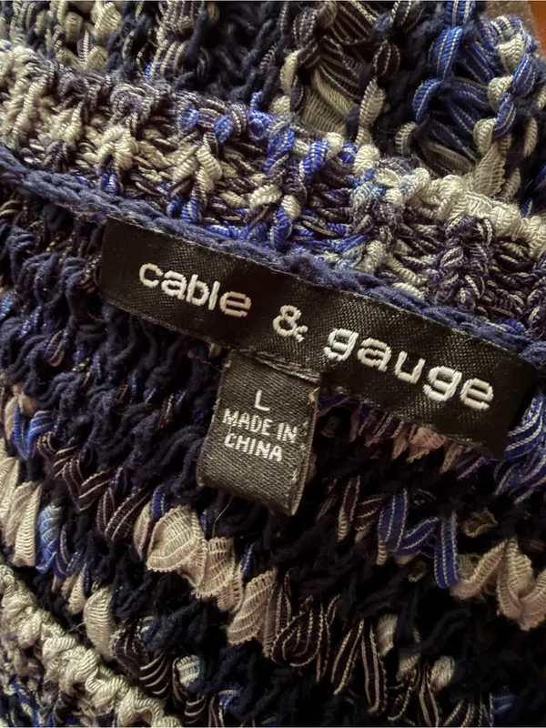 Cable & Gauge Blue Knit Top Size L - Image 3
