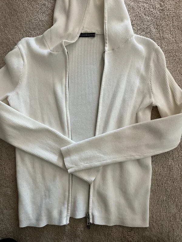 Brandy Melville White Full Zip Hoodie Ribbed - Image 2