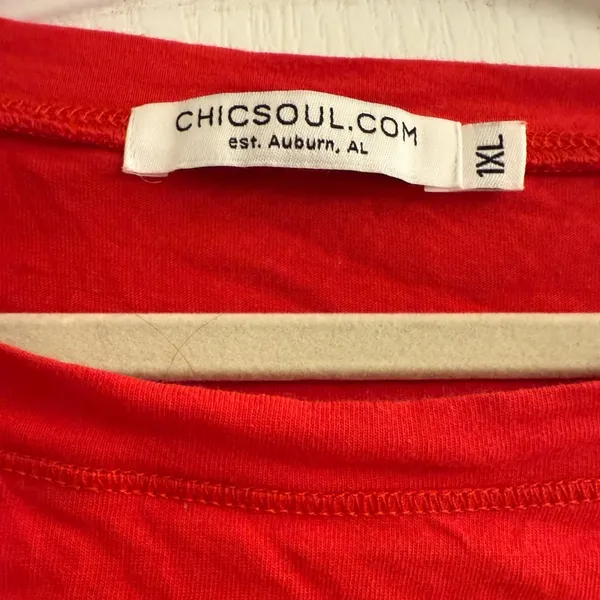 Chic Soul Red Valentines Sequin Curved Hem Slouchy Dolman Tunic - size 1x - Image 7