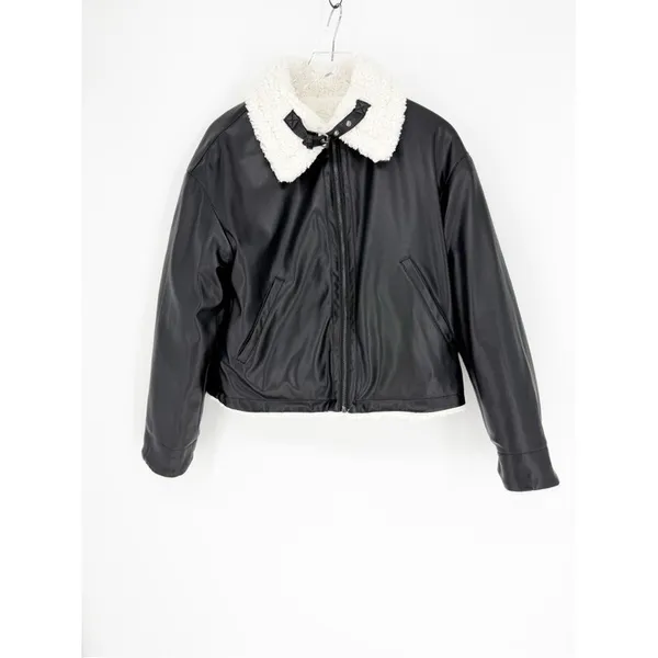Levi's Reversible Sherpa Faux Leather‎ Jacket Women's S Black White Cozy - Image 7