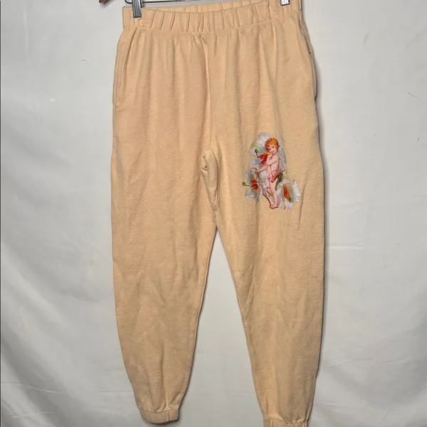Boys Lie embroidered angel peach cream color pull on jogger sweatpants sz XS - Image 3