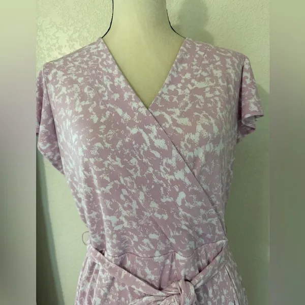 Nine‎ West flutter sleeves wrap dress, Size Large - Image 3