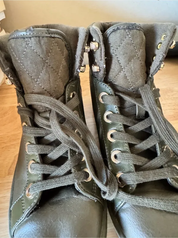 ALDO Elza Olive Green Quilted High-Top Fashion Sneakers / Boots W US 7 - Image 3