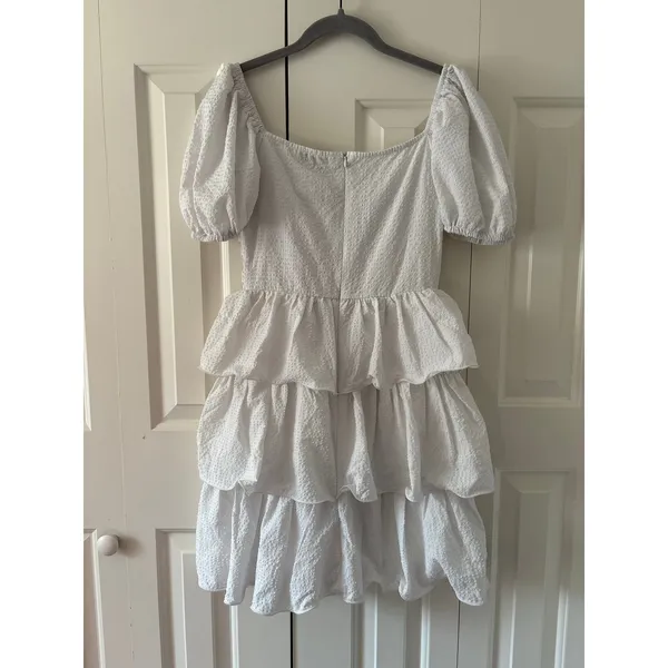 PrettyLittleThing White Textured Tiered Mini Dress Puff Sleeve Women’s US 4 XS - Image 6