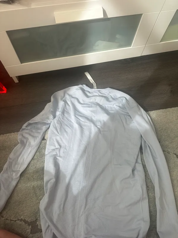 Lululemon Swiftly Tech Long Sleeve Size 10 - Image 2