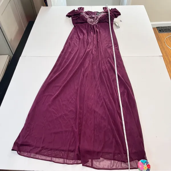 NWT Alex‎ Evenings Plum Purple Beaded Cold Shoulder Chiffon Maxi Dress Size 6 - Image 7
