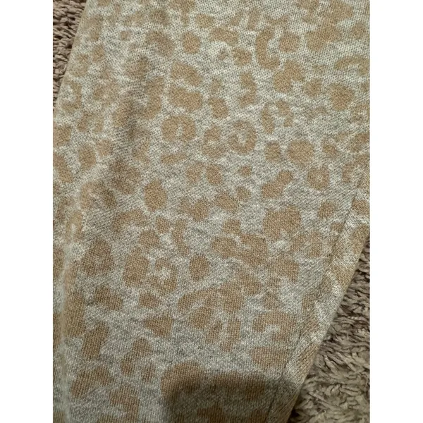 Heartloom Knit Leopard Lounge Joggers – Size‎ Large - Image 2