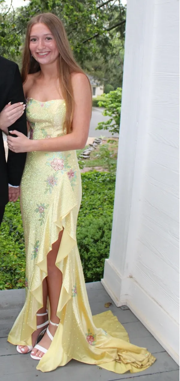 Sherri Hill Prom Dress - Image 3