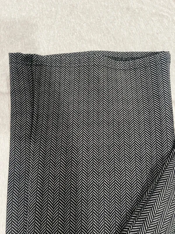 Black Chevron - Image 2