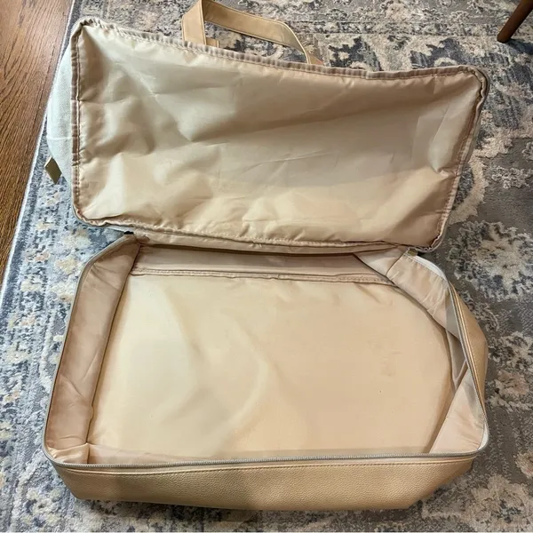 Beis Beige Travel Tote Bag (flawed) - Image 6