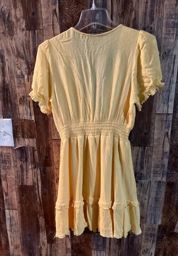 One Clothing women's mini yellow sundress. Size large - Image 4