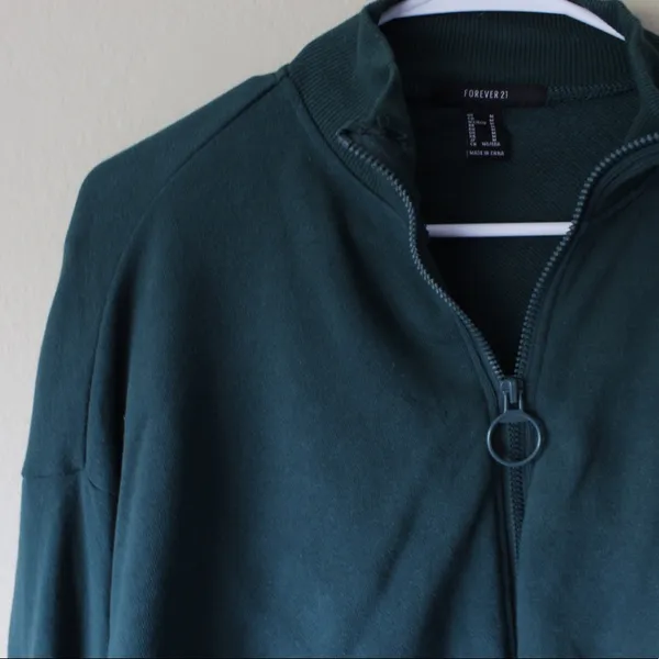Forever 21 Emerald green cropped zip up sweatshirt - Image 2