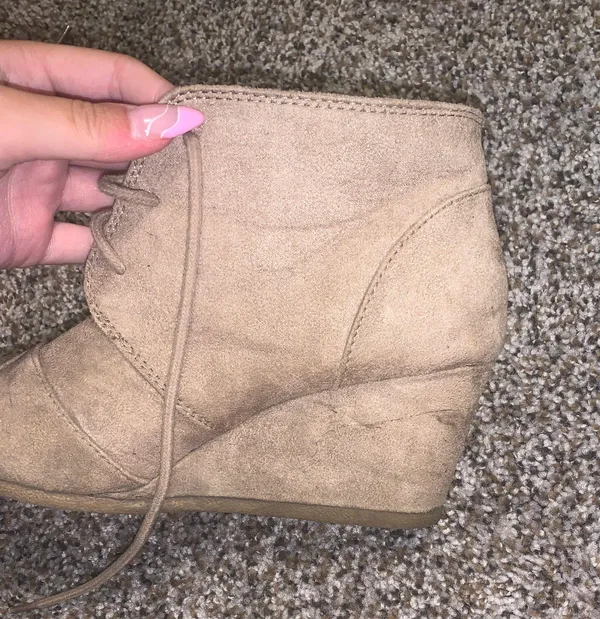Cityclassifed Tan Ankle Booties Size 7.5 - Image 5