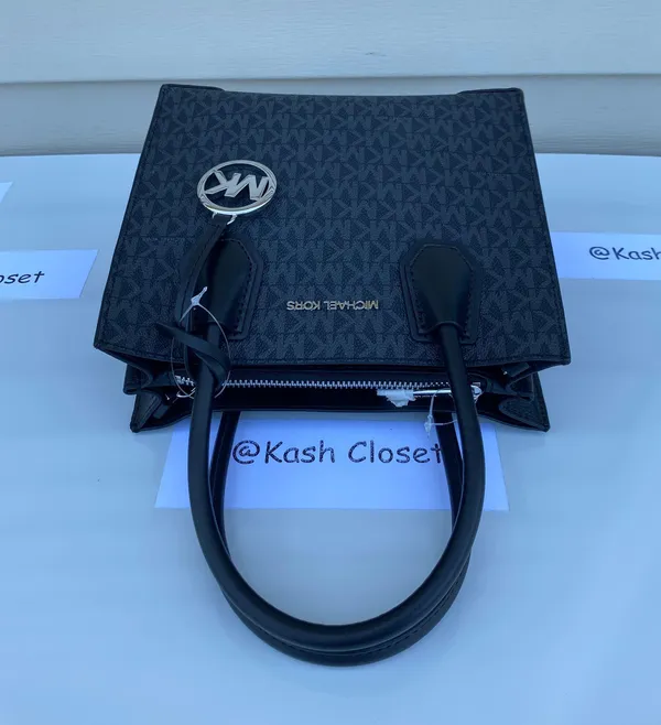 MK Mercer MD Messanger Bag & Key Chain Card Wallet Bundle - Black - Image 5