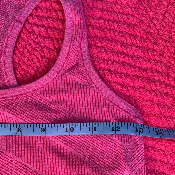 Lululemon Swiftly Tech Racerback EUC, size 4 Bright pink color - Image 4