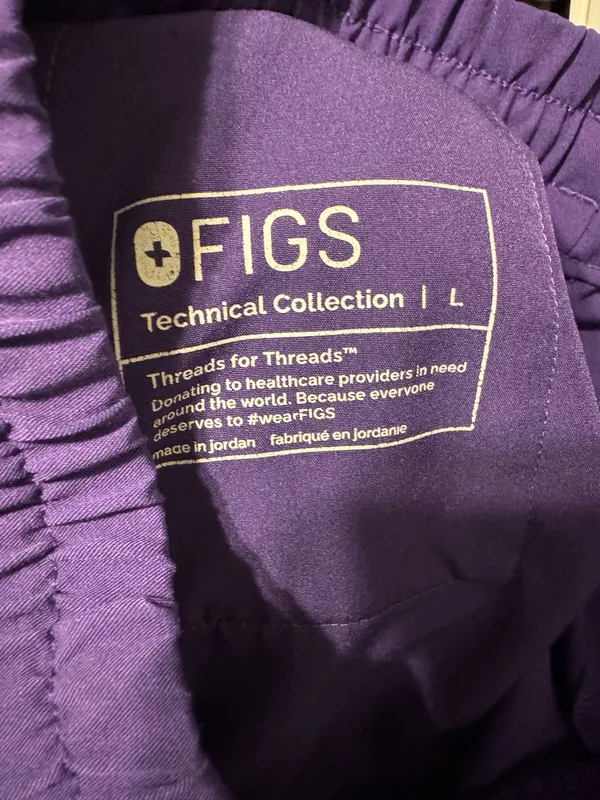 FIGS Scrubs Set - Image 5
