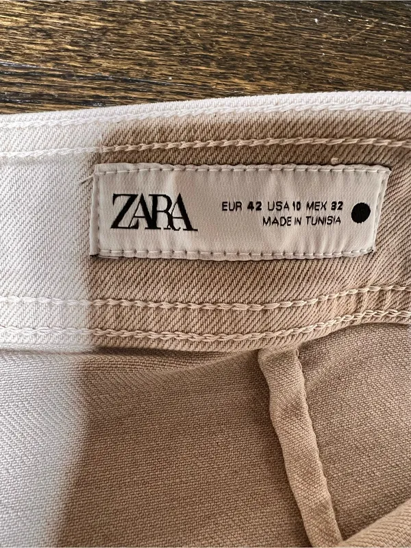 Zara Cream High-Waisted Wide Leg Cropped Jeans Frayed Hem Size 10 - Image 8