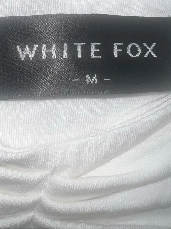White Fox Boutique white tank top size medium - Image 3