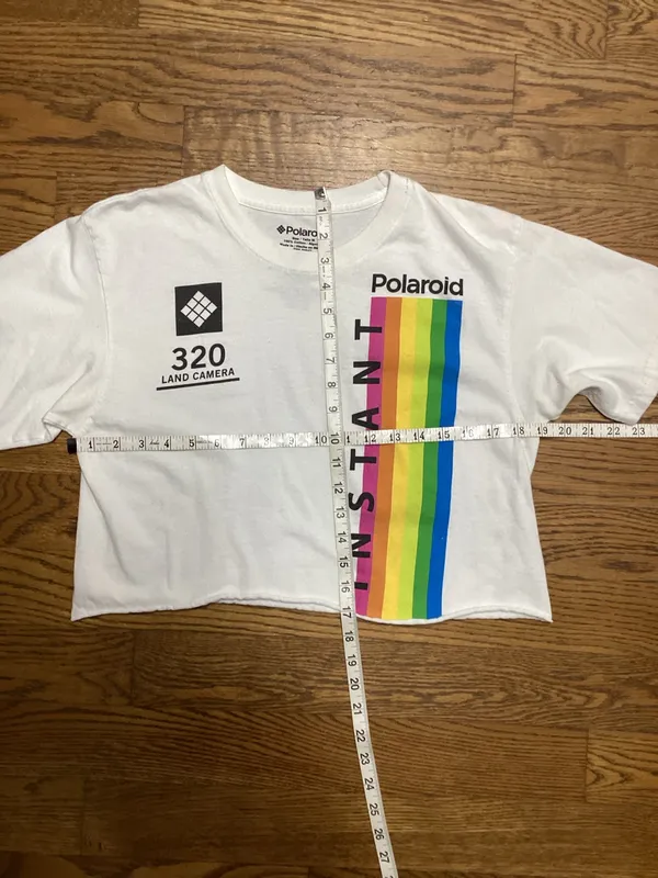 Polaroid 100% cotton cut off crop top with with graphic. Size Medium - Image 5