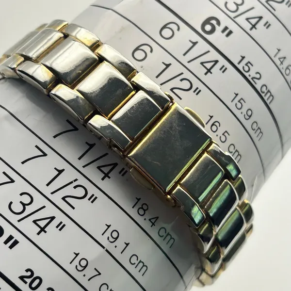 Geneva Gold-tone Crystal Bezel Women’s Watch Working New Battery - Image 8