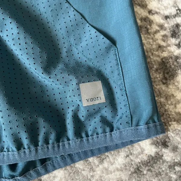 Vuori Stonesteps Windbreaker Jacket - Image 3