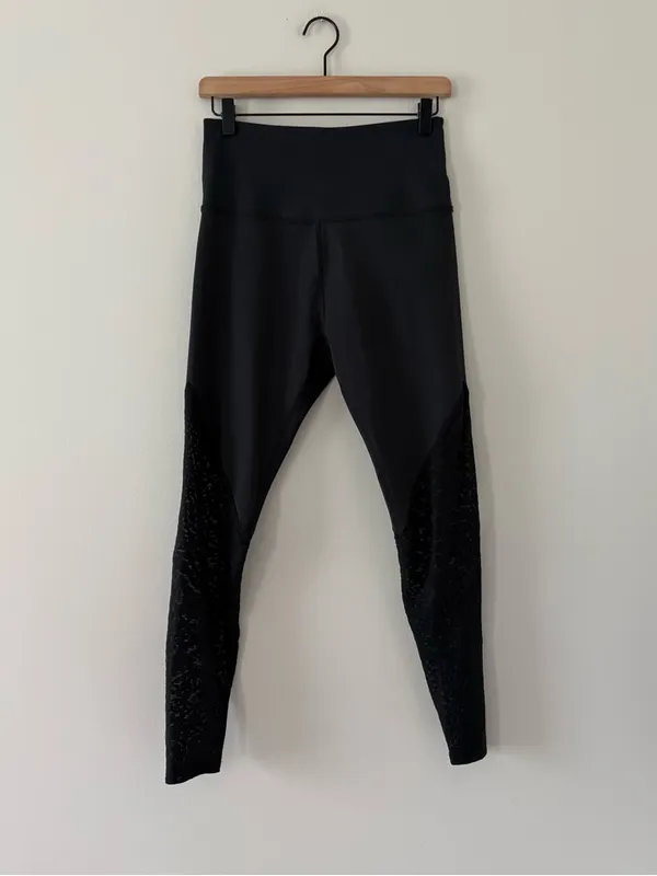 Beyond Yoga Cut It Close Mesh High Waisted Yoga Leggings Black Size M - Image 5