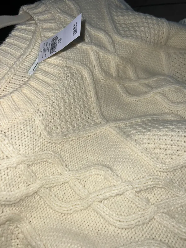 American Eagle Sweater - Image 6