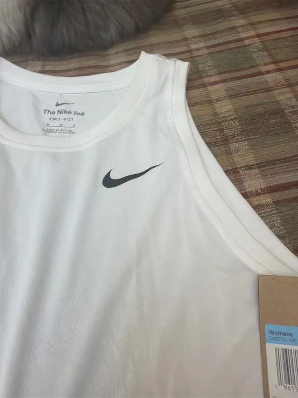 Nike White Tank Top with Black Swoosh - Image 3