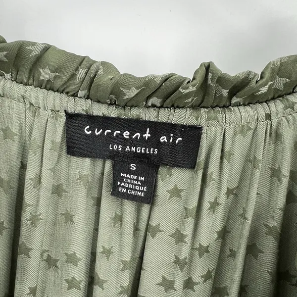 Current Air Laurel Mini Star‎ Dress Size Small Sage Green Tiered Pleated V-Neck - Image 9