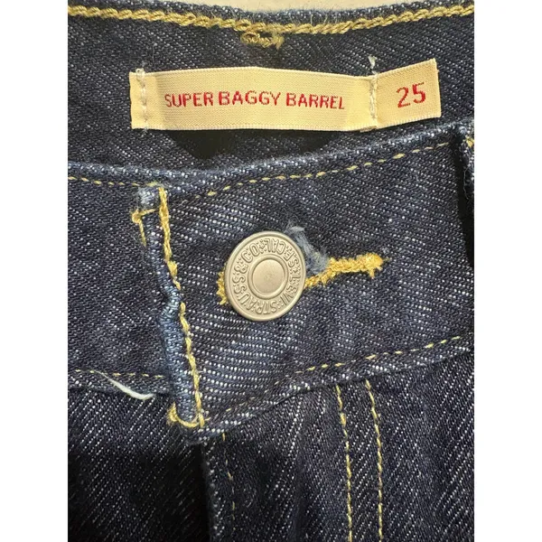 Levi’s Super Baggy Barrel Dark Wash Denim Jean Women’s 25x30 MSRP $110 - Image 4
