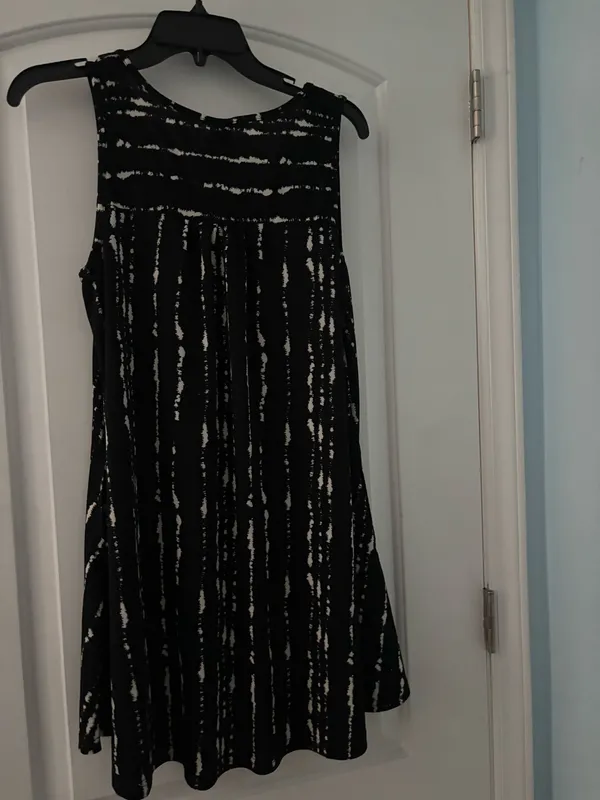 Black and white pattern dress Size XL - Image 3