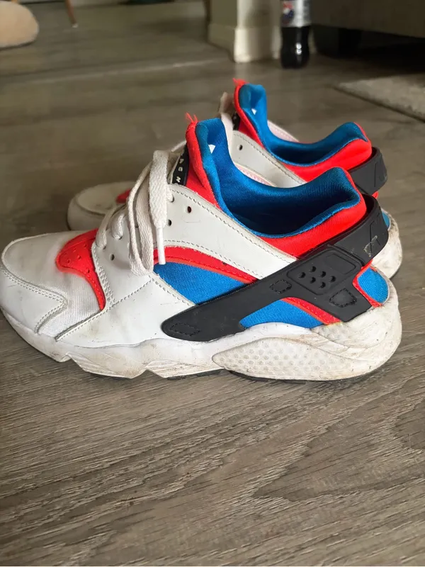 Nike Huaraches - Image 3