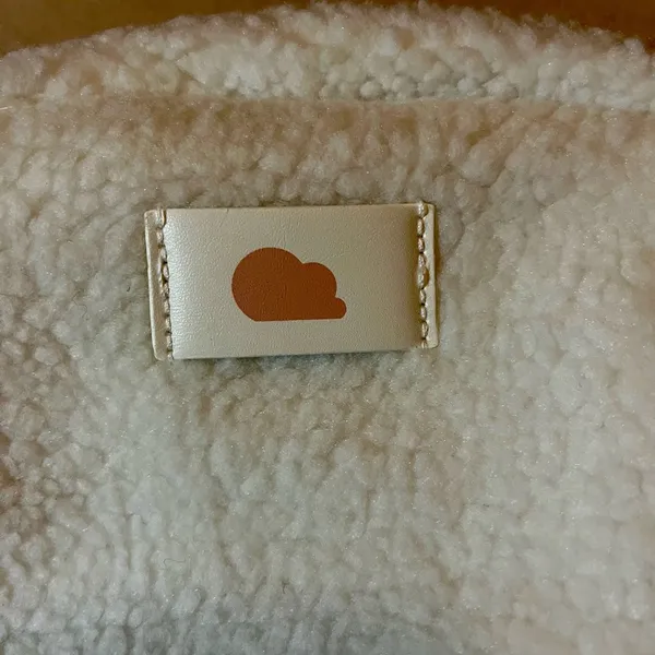 NWT Ariana Grande Cosmetic Bag - Image 4