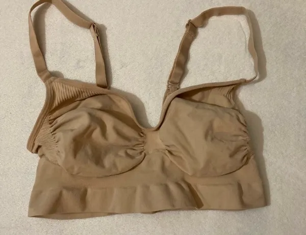 SKIMS Sculpting Bra S/M - Image 3