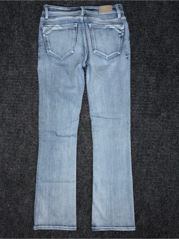 Buckle Black Fit 53 Tailored Bootcut Stretch Jean 26x32 Light Wash BBW2041R EUC - Image 2