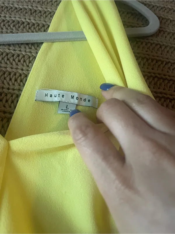 Haute Monde Lemon Yellow V-Neck Sleeveless Fit & Flare Dress - Image 2