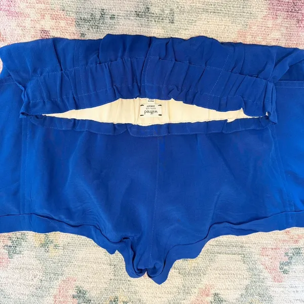 Aritzia Womens Silk High Rise Shorts Size XS Blue Nautical Resort Vacation - Image 4