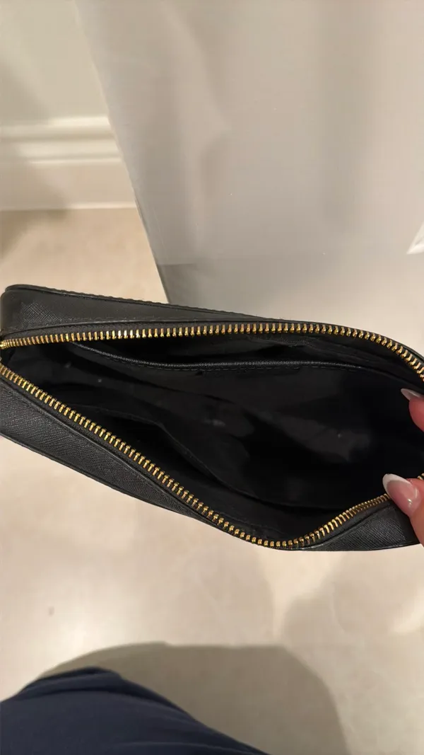 Michael Kors Purse Black Leather Crossbody - Image 5