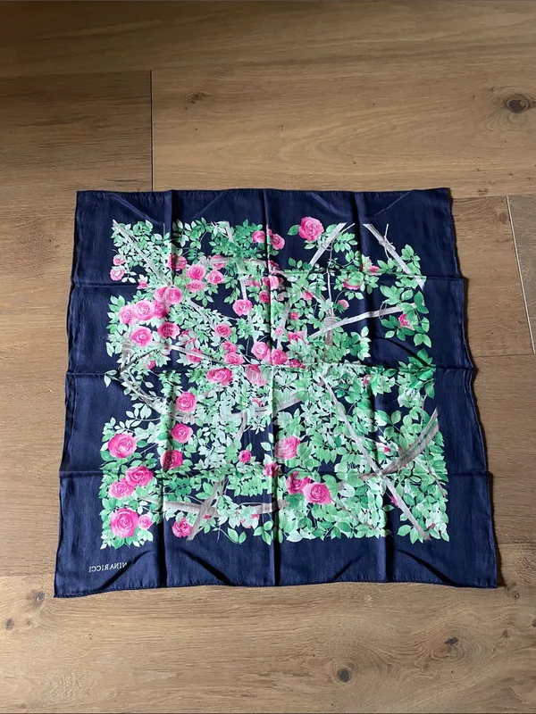 Nina Ricci Floral Handkerchief Bandana Neckerchief Scarf Silk? - Image 7