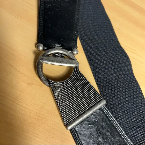 Black and‎ Silver Metal Hardware Women’s Belt - Image 6