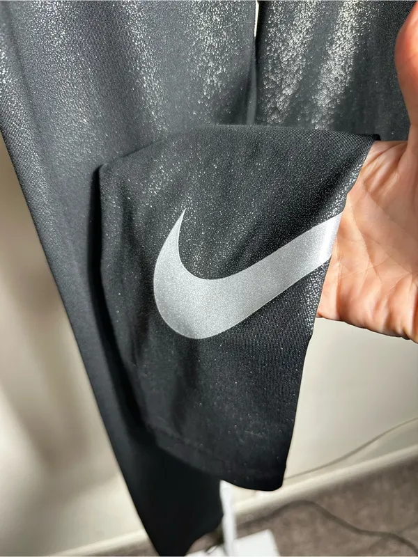 L70. Nike Dri-FIT Women’s M Black Silver Metallic Shimmer Leggings - Image 2