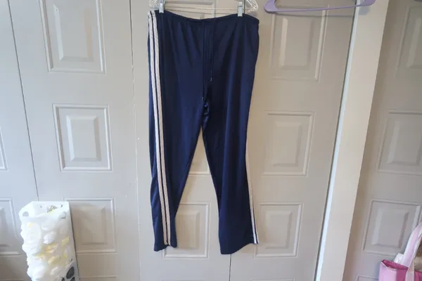 Zoey Beth women's sweatpants sweats jersey in navy blue and white size large. - Image 2