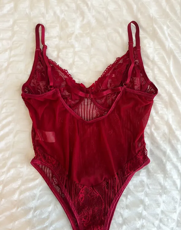 STUNNING LACE BODYSUIT Red Size L - Image 9