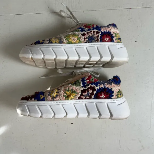 FREE PEOPLE- Catch Me If You Can Crochet Sneakers Multi Color Size 7 - Image 4